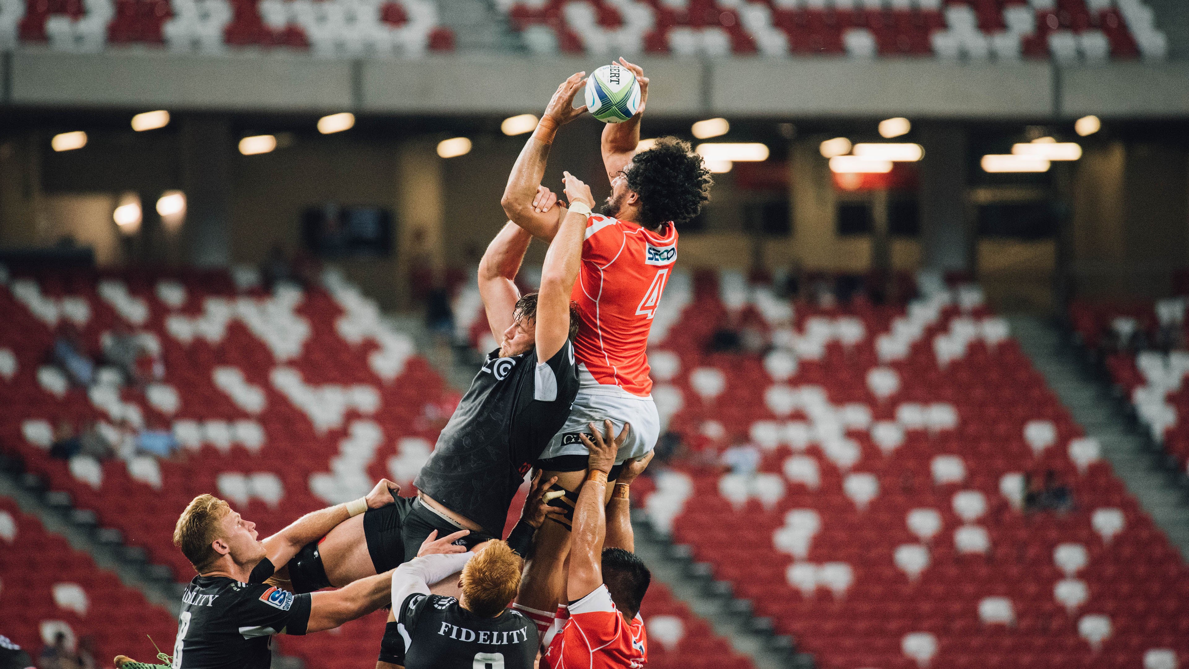 赛场“秀技”大战：谁的突破最令人震撼？